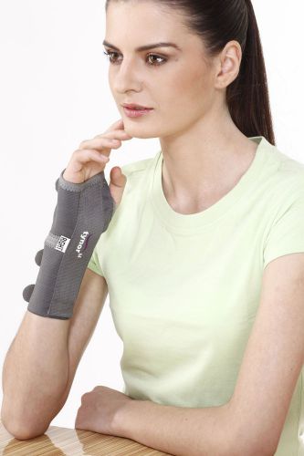 Tynor Elastic Wrist Splint Sizes Available: S / M / L / XL