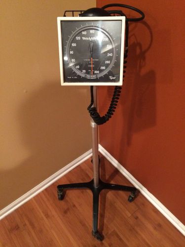 Welch Allyn Tycos Aneroid Sphygmanometer Adult Cuff Rolling Stand