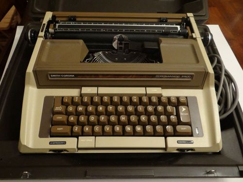 Smith-Corona Vintage Electric Typewriter Coronamatic 2500 with Carrying Case.