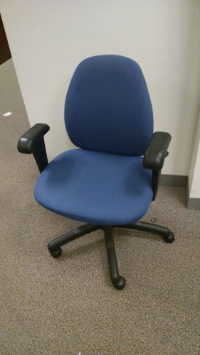 100 UNITED (HAWORTH) PNEUMATIC TASK CHAIRS AVAILABLE NOW!!!!