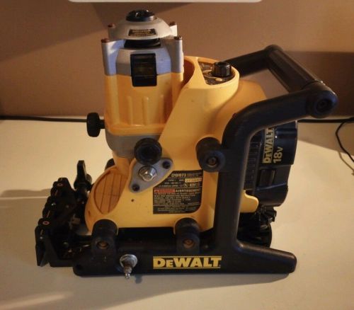 Dewalt DW073 battery cordless rotary laser line level FOR PARTS WITH BATTERY