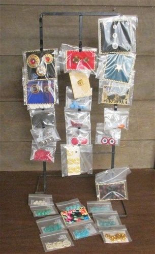 Metal Wire Vintage Display Rack Counter Store Jewelry Stand Specialty Buttons