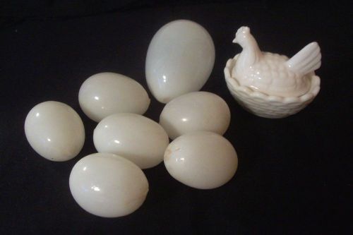Antique Blown Milk Glass Eggs Hen Nesting Laying Traming Decoy Pontil &amp; Trinket