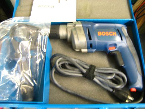 Bosch 1012 VSR Corded Hammer Drill 3/8&#034; Drive W /  Metal Case