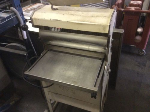 OLIVER BREAD MACHINE MODEL 777 FULLY TESTED