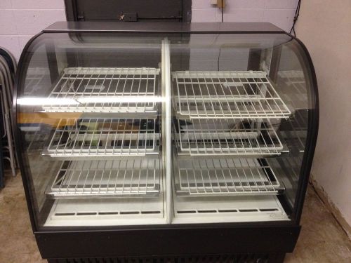 True refrigerated food display case with curved glass