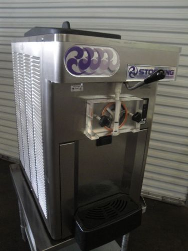 Stoelting countertop soft serv/yogurt freezer machine. for sale