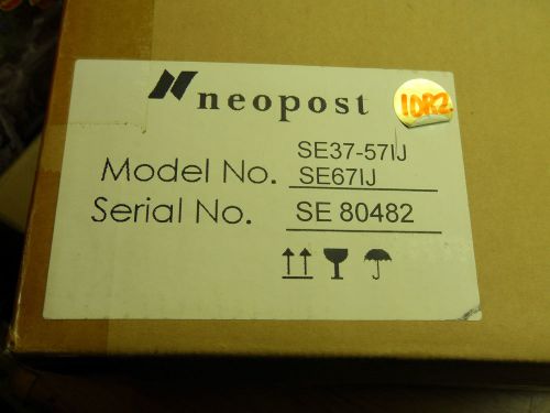 NEOPOST SE SERIES SE37IJ DIGITAL POSTAL SCALE with AC ADAPTER