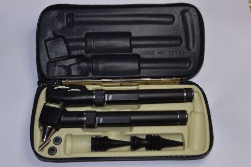WELCH ALLYN OTOSCOPE 211 OPHTHALMOSCOPE 128 WITH 728 HANDLES! CASE! MAY NEED FIX