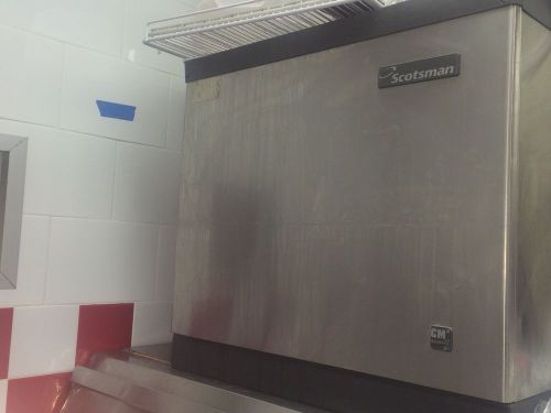 Scotsman ice machine and Bin 1000 Ibs