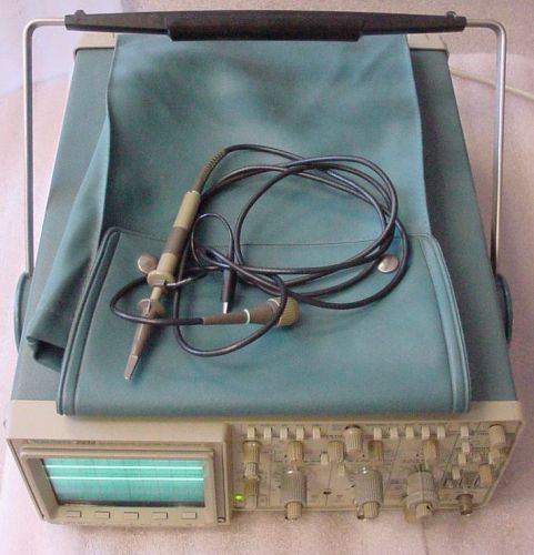 Tektronix 2232 100MHz 2 Channel Digital Oscilloscope,1 Probes,Pouch,Great Cond.