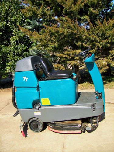 Tennant T7 Ride On Floor Scrubber Commercial Ride On Tennant T7 Floor Scrubber