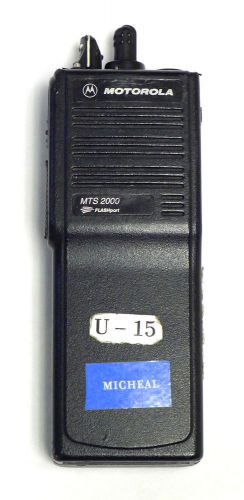 Motorola H01UCD6PW1BN MTS 2000 FlashPort 800MHz Two Way Handie-Talkie FM Radio