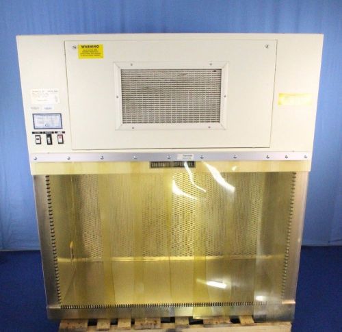 Baker laminar flow fume hood lab fume hood with warranty for sale