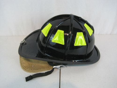 Cairns Firefighter Black Helmet Turnout Bunker Gear Model 1010 (H535)