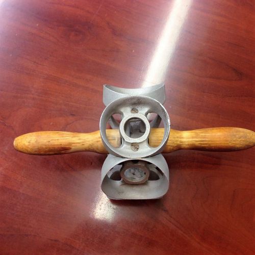 DONUT CUTTER