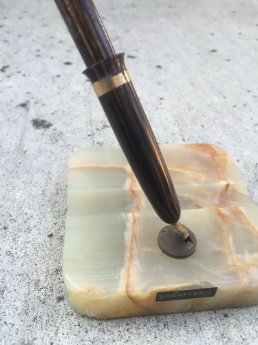 Vintage  Sheaffer Pen Company with 14K Gold Pen Set with marble stand