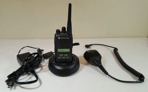 Motorola cp185 16 channel two way radio uhf with charger and microphone for sale