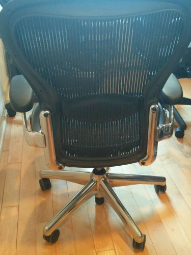 Size C large Aeron desk Chair Herman Miller chrome size c basic with vinyl arms