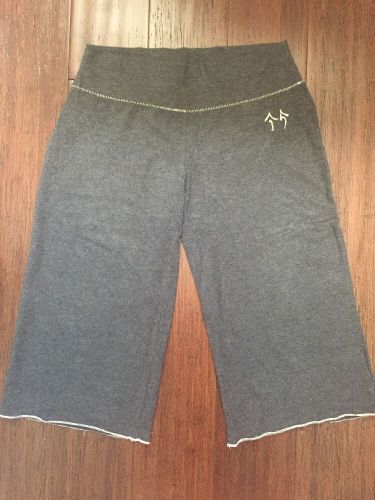 Green Apple Capri Pants Fitted Cropped Yoga Active Shorts Bamboo Gray Size M
