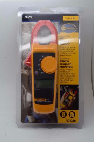 Brand new fluke essential ac clamp meter 323 true rms clamp meter {ws49991} for sale