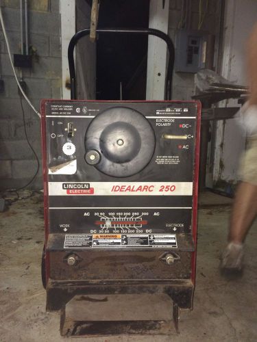 Lincoln Electric Idealarc 250 Arc Welder