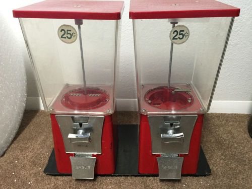 Vintage Eagle 25 Cent Pair Vending Machines Candy Dispensers W/out Keys