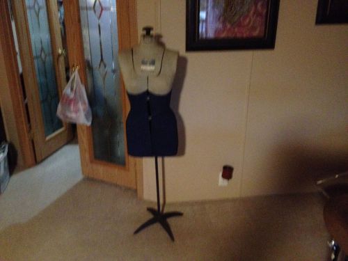A VINTAGE SEARS FAIRLOOM ADJUSTABLE DRESS FORM 14 SECTIONS+ IRON STAND!