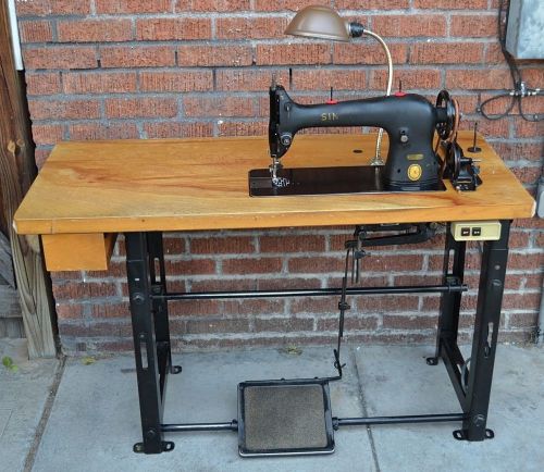 Wow! clean singer 31-15 heavy duty sewing machine on table industrial denver p/u for sale