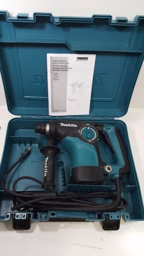 Makita HR2811F 1-1/8&#034; Corded Rotary Hammer Drill in Case w/Inst Manual