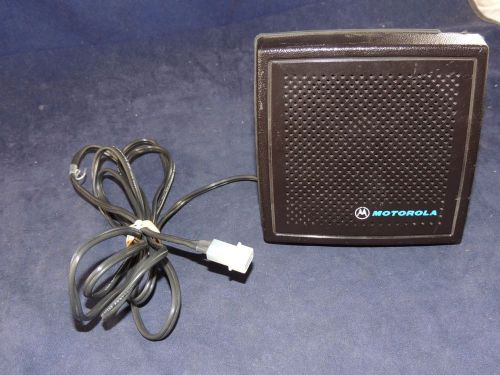 Motorola External Speaker Model No. HSN6001B w/ Connection Cord
