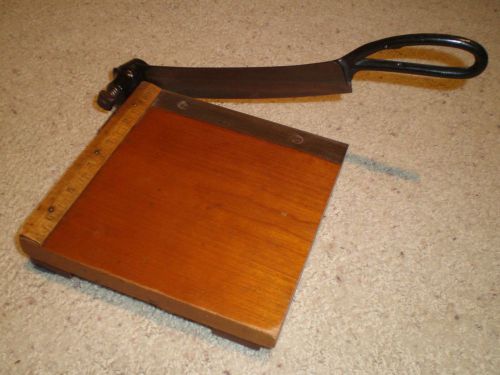 VINTAGE MILTON BRADLEY DIAMOND MAPLE Mini 7&#034; PAPER CUTTER