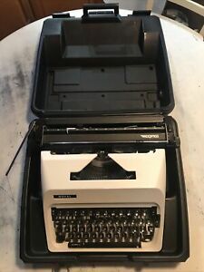 Junior 12 Express Royal Typewriter