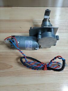 Eppendorf 5804 benchtop centrifuge replacement lid actuator motor