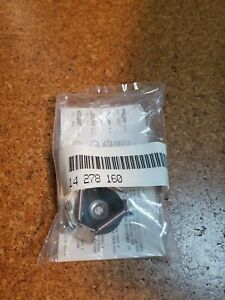 Brunswick Eppendorf M1190-9000 INNOVA ERLN FLASK CLAMPS 50ML 14-278-163      D16