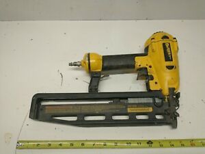 Dewalt 16GA Finish Nailer D51256 works great