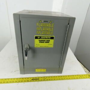 Justrite 25040 4 Gallon Capacity Flammable Liquid Storage Cabinet