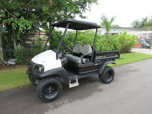Club Car Carryall 295 Hign Capcity Honda Gas Engine 4 x 4 Dump Body  Lights Top