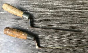 2 Vtg Joint Filler Caulking Trowel Wood Handles.  6 1/8” X 1/4 &amp;  6 7/8 X 3/8.
