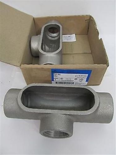 Cooper Crouse-Hinds T57 SA, 1 1/2&#034; Conduit Outlet Body/Box - 2 each