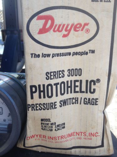 Photohelic pressure switch gage series 3000 hh-117 vac for sale