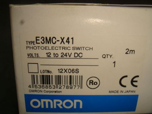 1 NEW OMRON E3MC-X41, FIBEROPTIC PHOTOELECTRIC SWITCH, RGB TYPE, NEW IN BOX