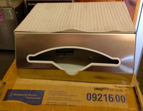 Kimberly-Clark Paper Towel Dispenser 09216