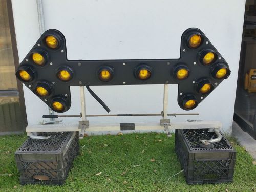 Hi-vu truck or trailer mounted 14 light traffic arrow board tested lot #2 for sale