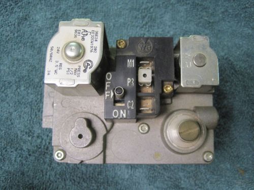 White rodgers gas valve 36e24 202 ef32cw197a for sale