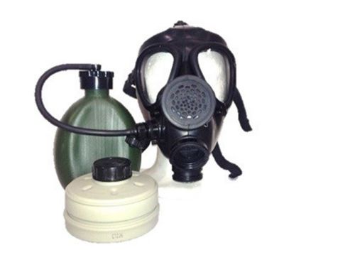 Israeli M-15 Gas Mask with Nato Filter and Hydration Canteen Without Cover