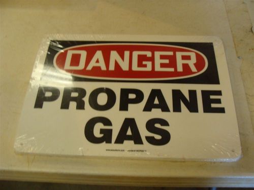 ACCUFORM MCPGD13 DANGER PROPANE GAS ENGLISH SIGN NEW 1 LOT OF 10 SIGNS