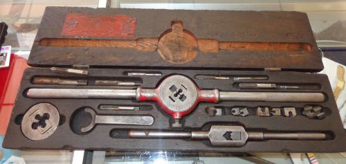 CRAFTSMAN VINTAGE LITTLE GIANT 5677 TAP AND DIE SET IN WOODEN BOX