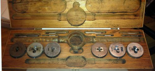 Vintage Little Giant Greenfield  Mass. Tap &amp; Die Set In Original Case GTD WELLS