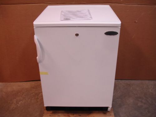 Norlake Undercounter Lockable Low Temperature Refrigerator/Freezer LRF051WWW/OM